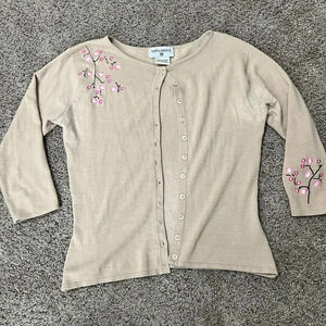Kathy Ireland Embroidered Casual Silk Luxury Button Up Jacket Sweater‎ Floral